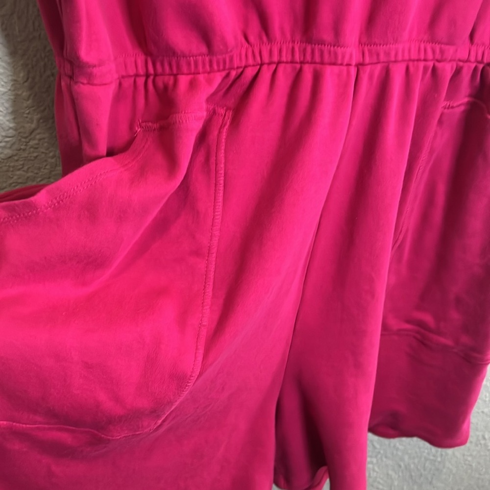 Zenana short romper hot pink size 2X with pockets - Picture 5 of 5